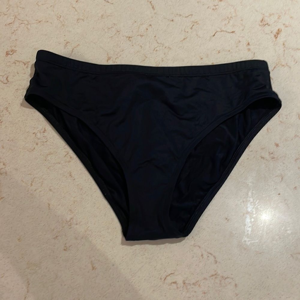 NWOT La Blanca black swim bottoms SZ 10